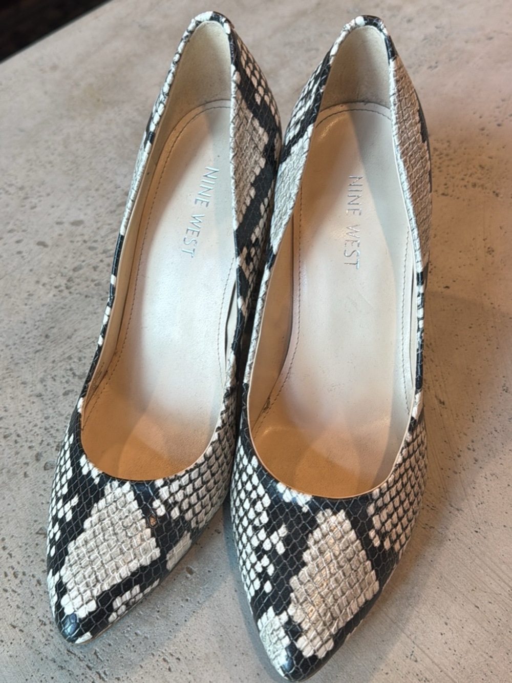 Nine West Black and White Snake-Print Pointed Pumps
